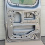 Opel Vivaro B aizmugurējās durvis, labā puse, 2010. gads, Cassiopeia pelēks, 95521755, OEM