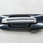 Nissan X-Trail oriģinālā aizmugurējā labās puses ārējā durvju rokturi 826068H514