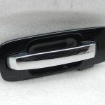 Nissan X-Trail oriģinālā aizmugurējā labās puses ārējā durvju rokturi 826068H514