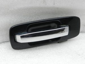 Nissan X-Trail oriģinālā aizmugurējā labās puses ārējā durvju rokturi 826068H514