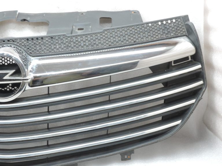 OE Opel Vivaro B Renault Trafic III priekšējais buferis ar radiatora resti 93868859