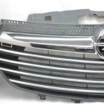 OE Opel Vivaro B Renault Trafic III priekšējais buferis ar radiatora resti 93868859