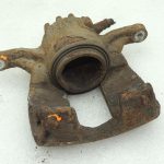 OPEL VIVARO B TRAFIC III priekšējais labais bremžu kalips RH 95527597 410013477R OEM