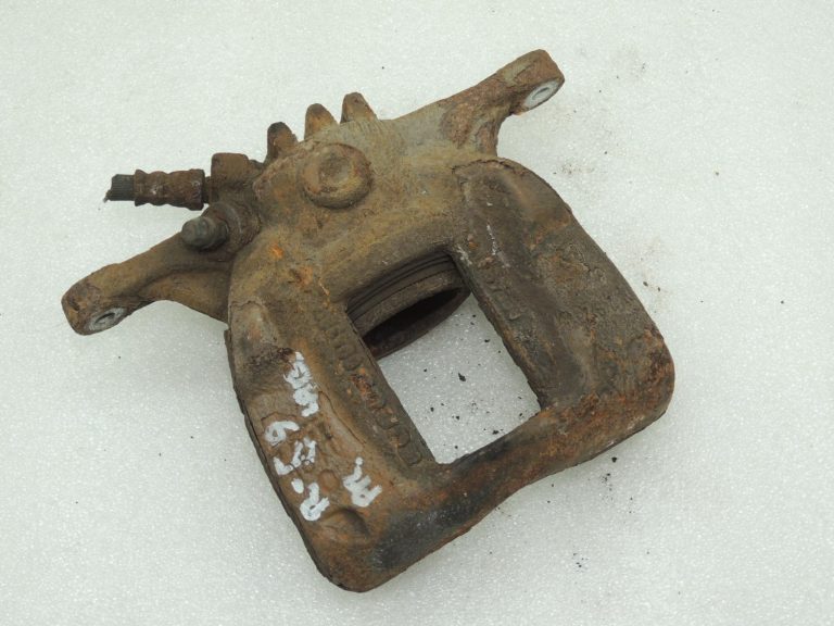 OPEL VIVARO B TRAFIC III priekšējais labais bremžu kalips RH 95527597 410013477R OEM