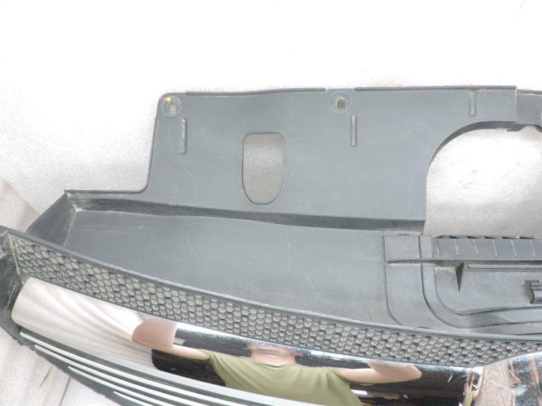 OE Opel Vivaro B Renault Trafic III priekšējais buferis ar radiatora resti 93868859