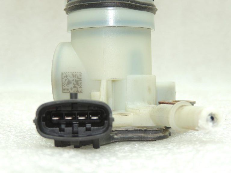 OEM Opel Vivaro B AdBlue sūknis 95520924