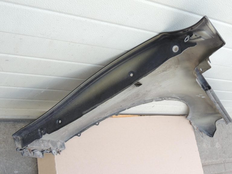 BMW E60 E61 priekšējais kreisais spārns, melns II, 668 41357111429, OEM