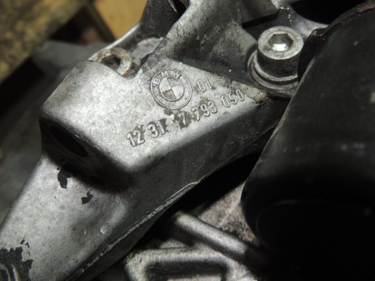 BMW E60 E61 530d dzinējs, dzinēja bloks M57D30O2 306D3 170 kW 11000413754 OEM