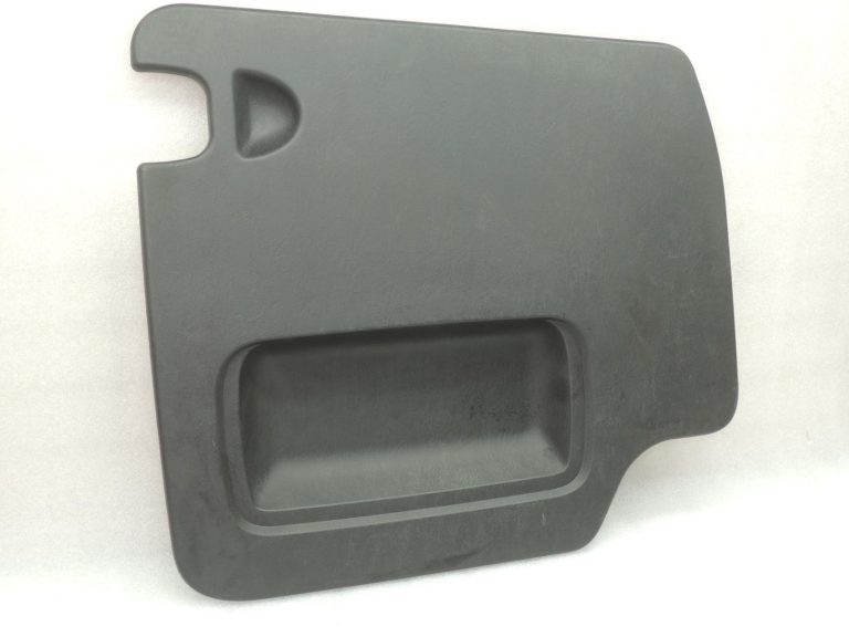 OPEL VIVARO B TRAFIC III aizmugurējās durvis labās puses apdare RH 93866645 909001140R OEM