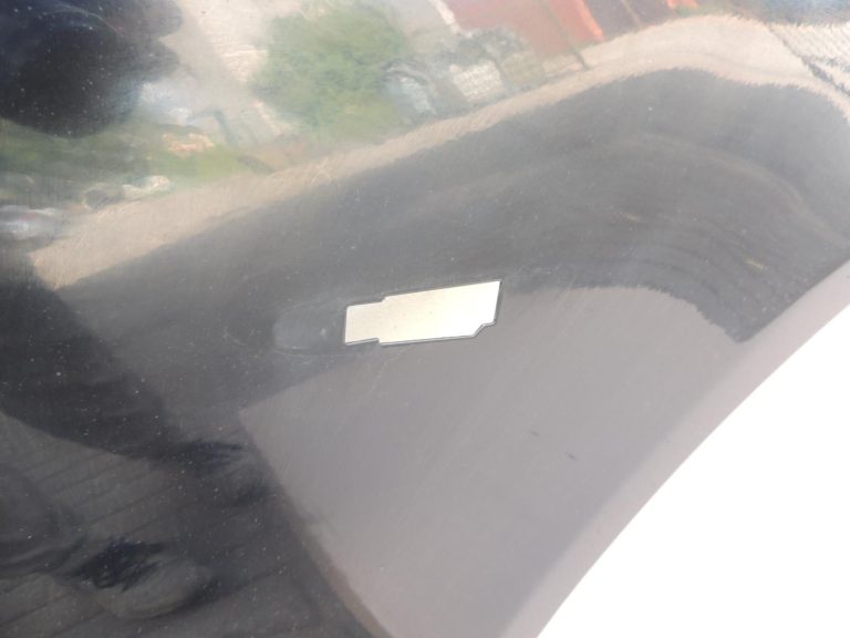 BMW E60 E61 priekšējais labais spārns, melns II 668 41357111430 OEM