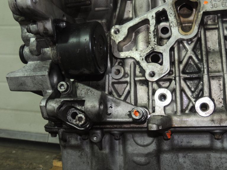 BMW E60 E61 530d dzinējs, dzinēja bloks M57D30O2 306D3 170 kW 11000413754 OEM