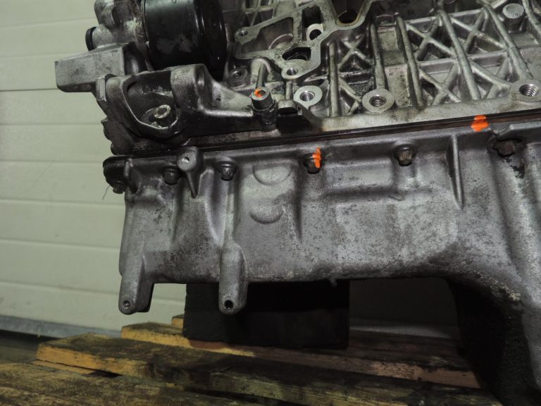 BMW E60 E61 530d dzinējs, dzinēja bloks M57D30O2 306D3 170 kW 11000413754 OEM