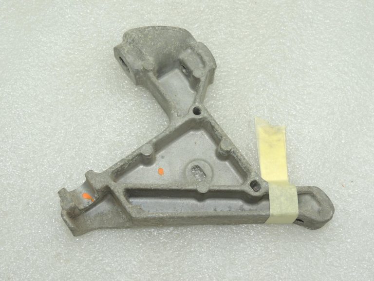 OEM Opel Vivaro B Renault Trafic III pārnesumkārbas turētājs 93455374