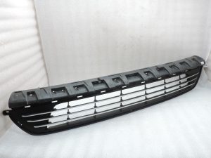 OE Opel Vivaro B Renault Trafic III priekšējais apakšējais bufera režģis 93868858