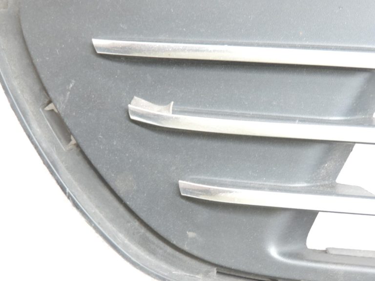 OE Opel Vivaro B Renault Trafic III priekšējais apakšējais bufera režģis 93868858