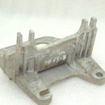 OEM Opel Vivaro B Renault Trafic III pārnesumkārbas kronšteins 95517214