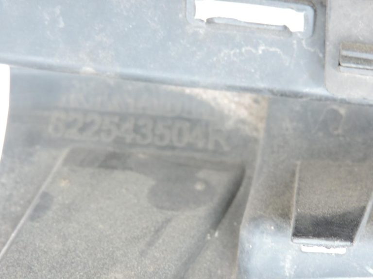 OE Opel Vivaro B Renault Trafic III priekšējais apakšējais bufera režģis 93868858