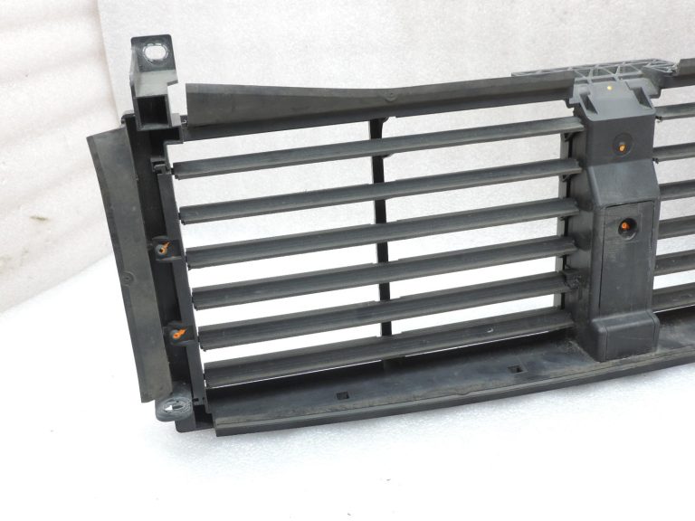 OE Opel Vivaro B Renault Trafic III priekšējā ventilācijas režģa gaisa plūsmas novadītājs 93867883 620C43334R