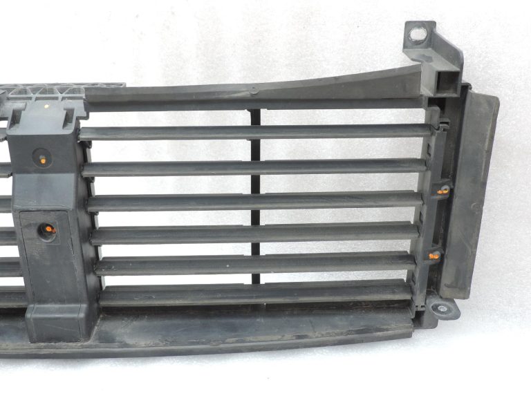 OE Opel Vivaro B Renault Trafic III priekšējā ventilācijas režģa gaisa plūsmas novadītājs 93867883 620C43334R