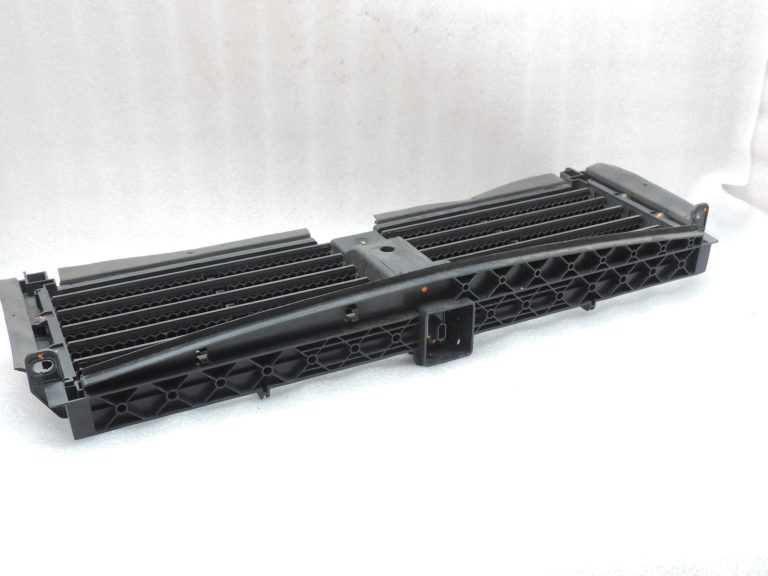 OE Opel Vivaro B Renault Trafic III priekšējā ventilācijas režģa gaisa plūsmas novadītājs 93867883 620C43334R
