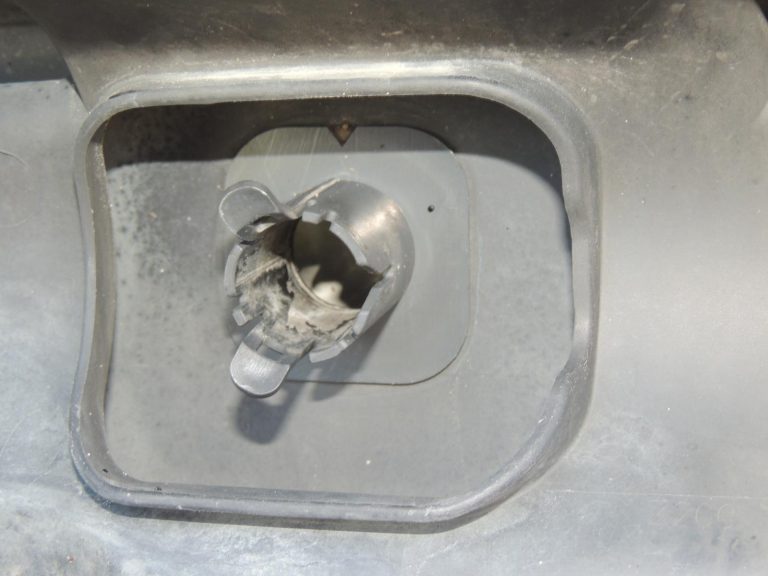 BMW E60 E61 aizmugurējais bamperis, melns II, 668 51110394707, OEM