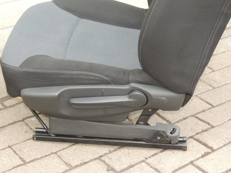 OPEL VIVARO B TRAFIC III vadītāja sēdekļa rāmis (kreisajā pusē) 95517378 95517384 OEM
