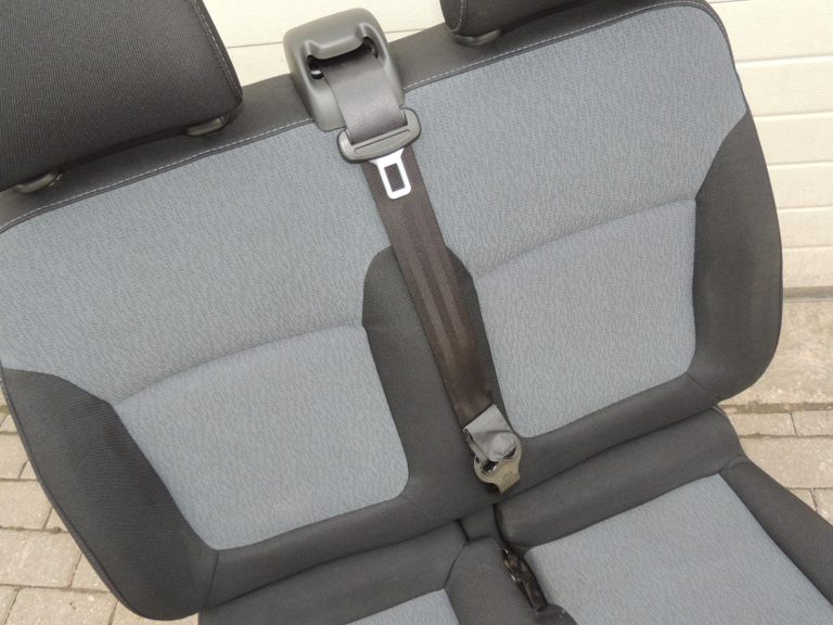 OPEL VIVARO B TRAFIC III pasažiera sēdekļa rāmis (labajā pusē) 95517343 95517379 OEM