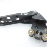 Opel Vivaro B Renault Trafic III bīdāmās durvis – rullīšu vadotne, centrālā, labā puse 93451715