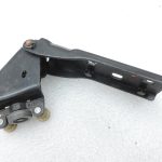 Opel Vivaro B Renault Trafic III bīdāmās durvis – rullīšu vadotne, centrālā, labā puse 93451715