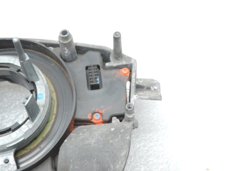 BMW E60, E61, E64, E63 stūres kolonnas slēdzis, vadības bloks 6962920 – neliels defekts
