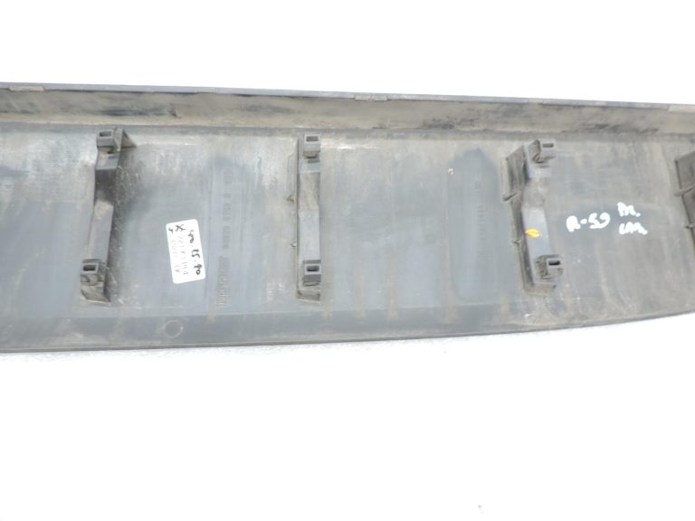 OE Opel Vivaro B Renault Trafic III priekšējā labā durvju apmale 93867924