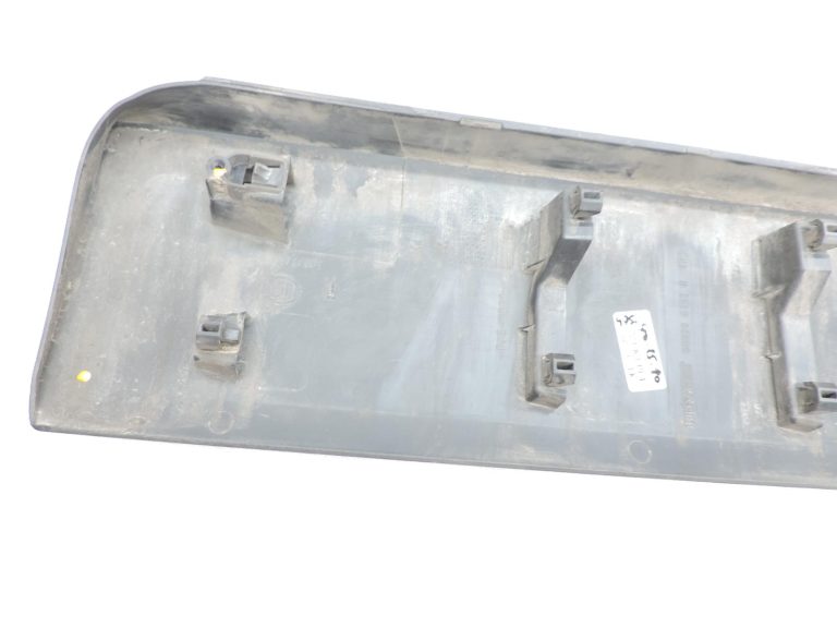 OE Opel Vivaro B Renault Trafic III priekšējā labā durvju apmale 93867924