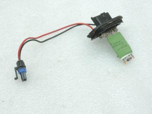 OE Opel Vivaro B Renault Trafic III centrālās apkures ventilatora rezistors 95518076