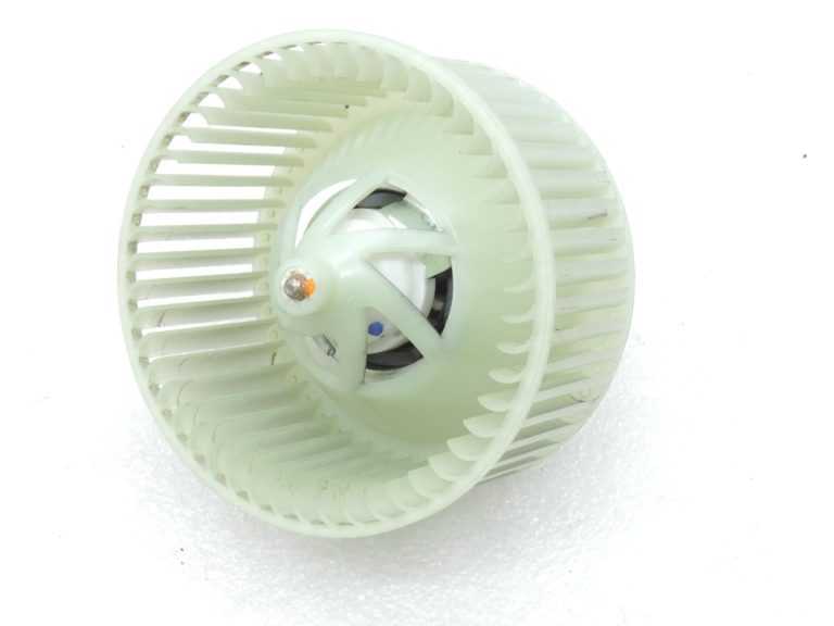 OE Opel Vivaro B Renault Trafic III centrālās apkures ventilatora motors 93161920
