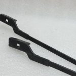 OE Opel Vivaro B Renault Trafic III stikla tīrītāju kronšteinu komplekts 93867986 93867989