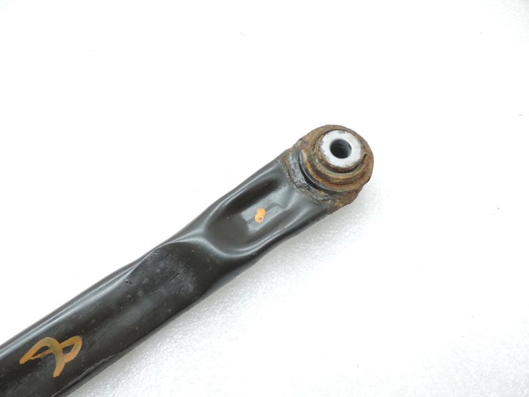 OE Opel Vivaro B Renault Trafic III stabilizatora stieņa šķērssvītra 551304056R