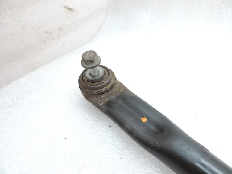 OE Opel Vivaro B Renault Trafic III stabilizatora stieņa šķērssvītra 551304056R