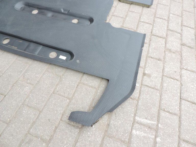 Opel Vivaro B Renault Trafic III gumijas grīdas apdare otrajai rindai 93454448
