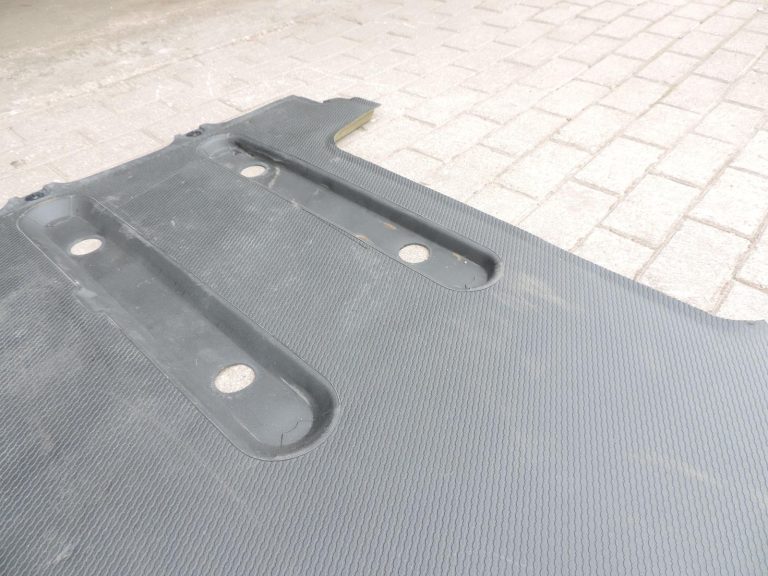 Opel Vivaro B Renault Trafic III gumijas grīdas apdare trešajai sēdekļu rindai 93454442