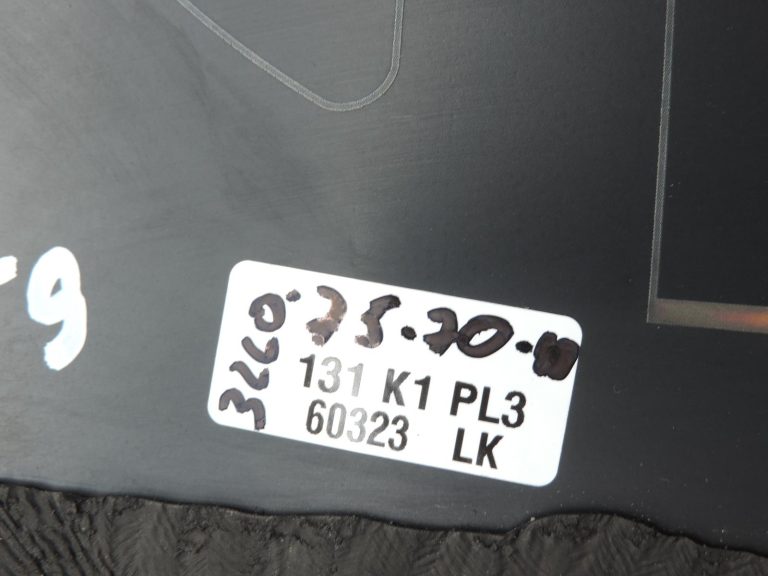 OE Opel Vivaro B Renault Trafic III bagāžnieka durvju logs, kreisais 93451841
