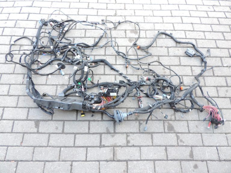 Opel Vivaro B Renault Trafic III instrumentu paneļa vadu kopne 93455493 Mazs DEFEKTS