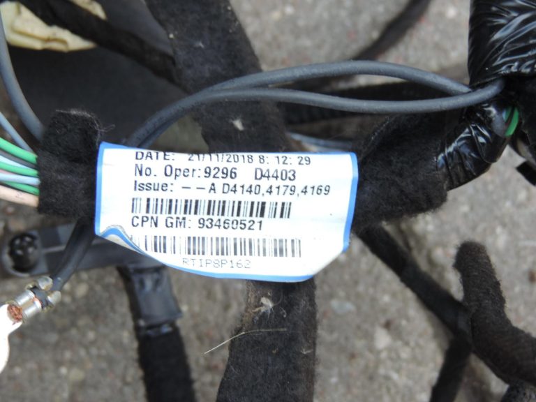 Opel Vivaro B Renault Trafic III instrumentu paneļa vadu kopne 93455493 Mazs DEFEKTS