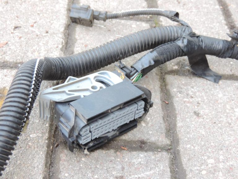 Opel Vivaro B Renault Trafic III instrumentu paneļa vadu kopne 93455493 Mazs DEFEKTS