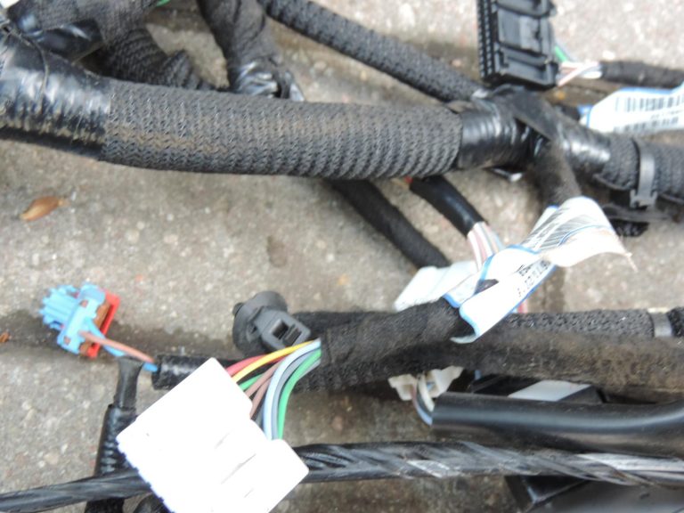 Opel Vivaro B Renault Trafic III instrumentu paneļa vadu kopne 93455493 Mazs DEFEKTS