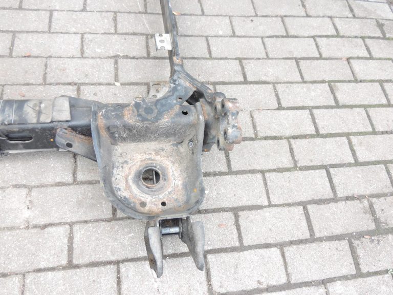 OE Opel Vivaro B Renault Trafic III aizmugurējā ass 93868595