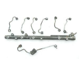 OE BMW M57N2 degvielas iesmidzināšanas slīksne ar augstspiediena cauruli 7788679 0445216008