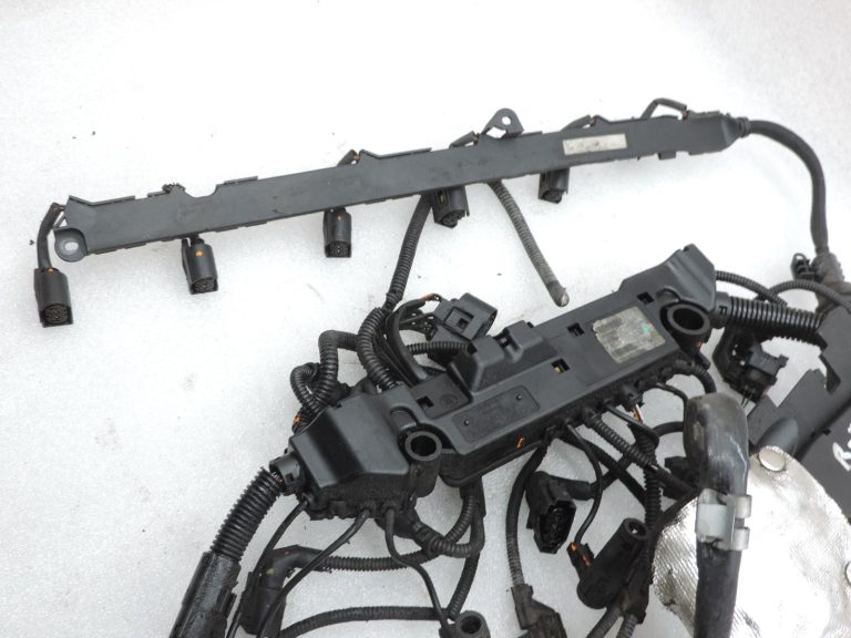 BMW E60 E61 M57N2 3.0D M57 dzinēja vadu kopne 7802570, neliels DEFEKTS