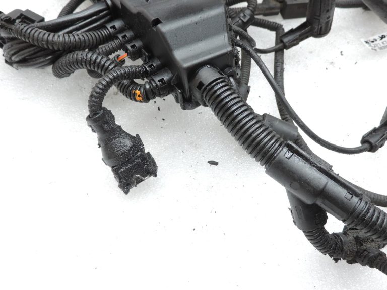 BMW E60 E61 M57N2 3.0D M57 dzinēja vadu kopne 7802570, neliels DEFEKTS