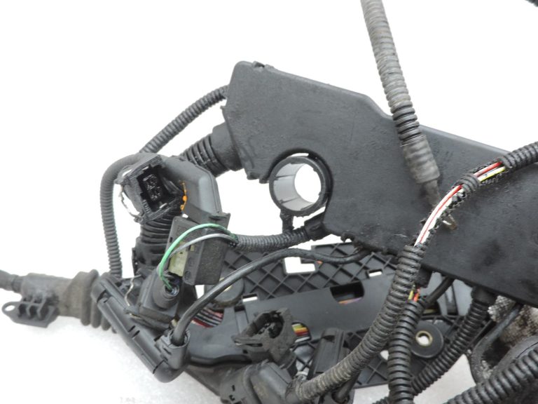 BMW E60 E61 M57N2 3.0D M57 dzinēja vadu kopne 7802570, neliels DEFEKTS