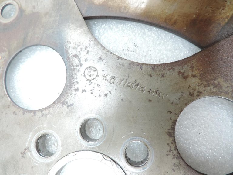 OE BMW M57N2 E90 E91 E92 E93 E60 E61 svārsta disks ar zobainu gredzenu